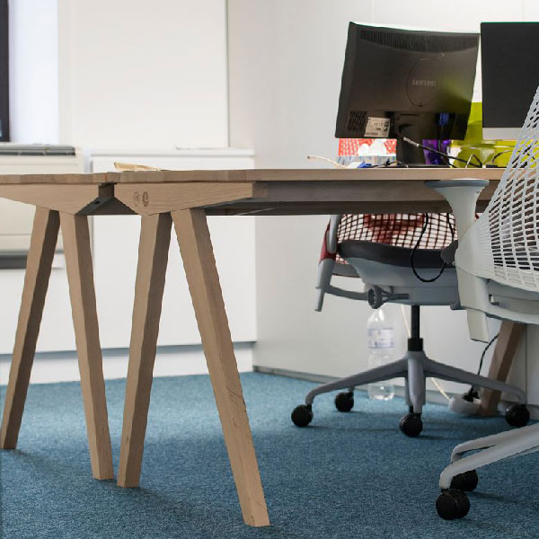 Deux table Why accolée